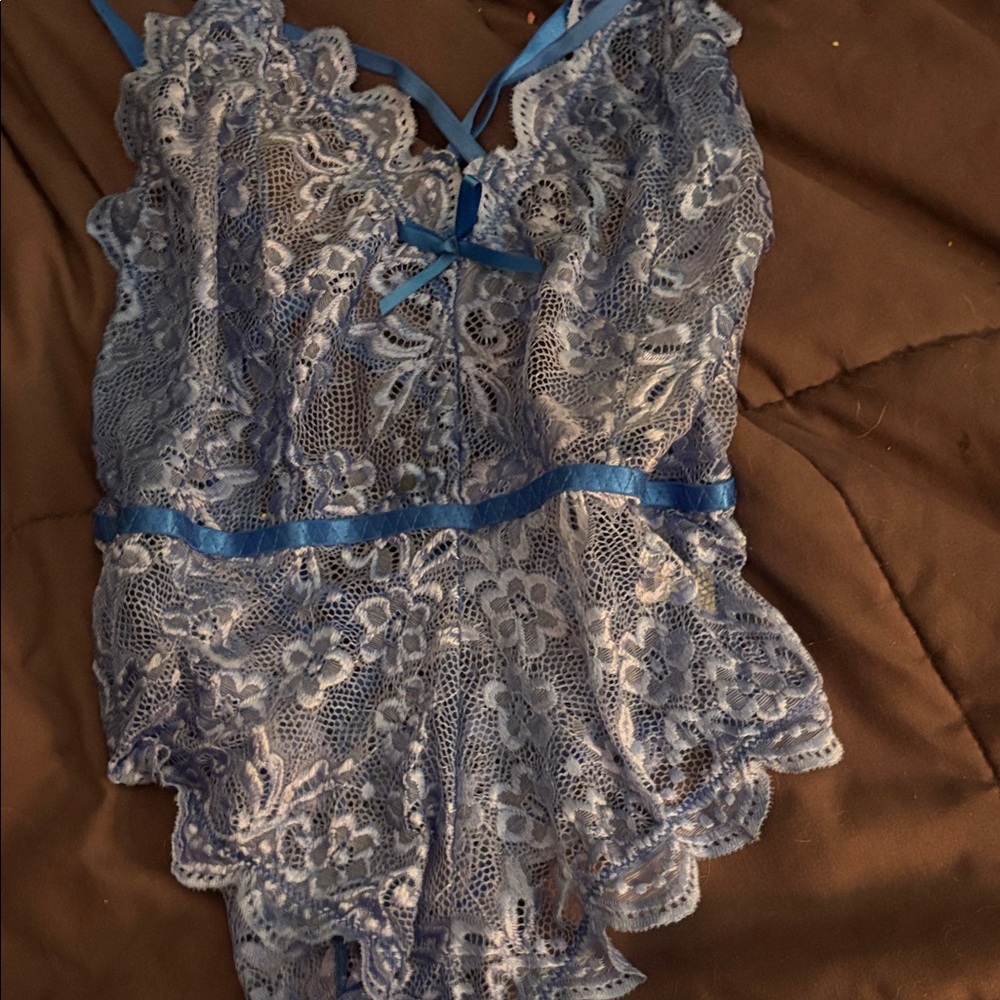 Elegant Blue Lace Women's Lingerie